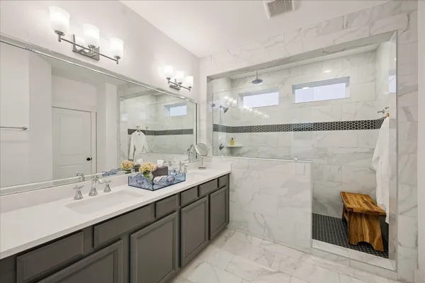 $699,000 | 2512 Swang Pl., Houston, TX 77008