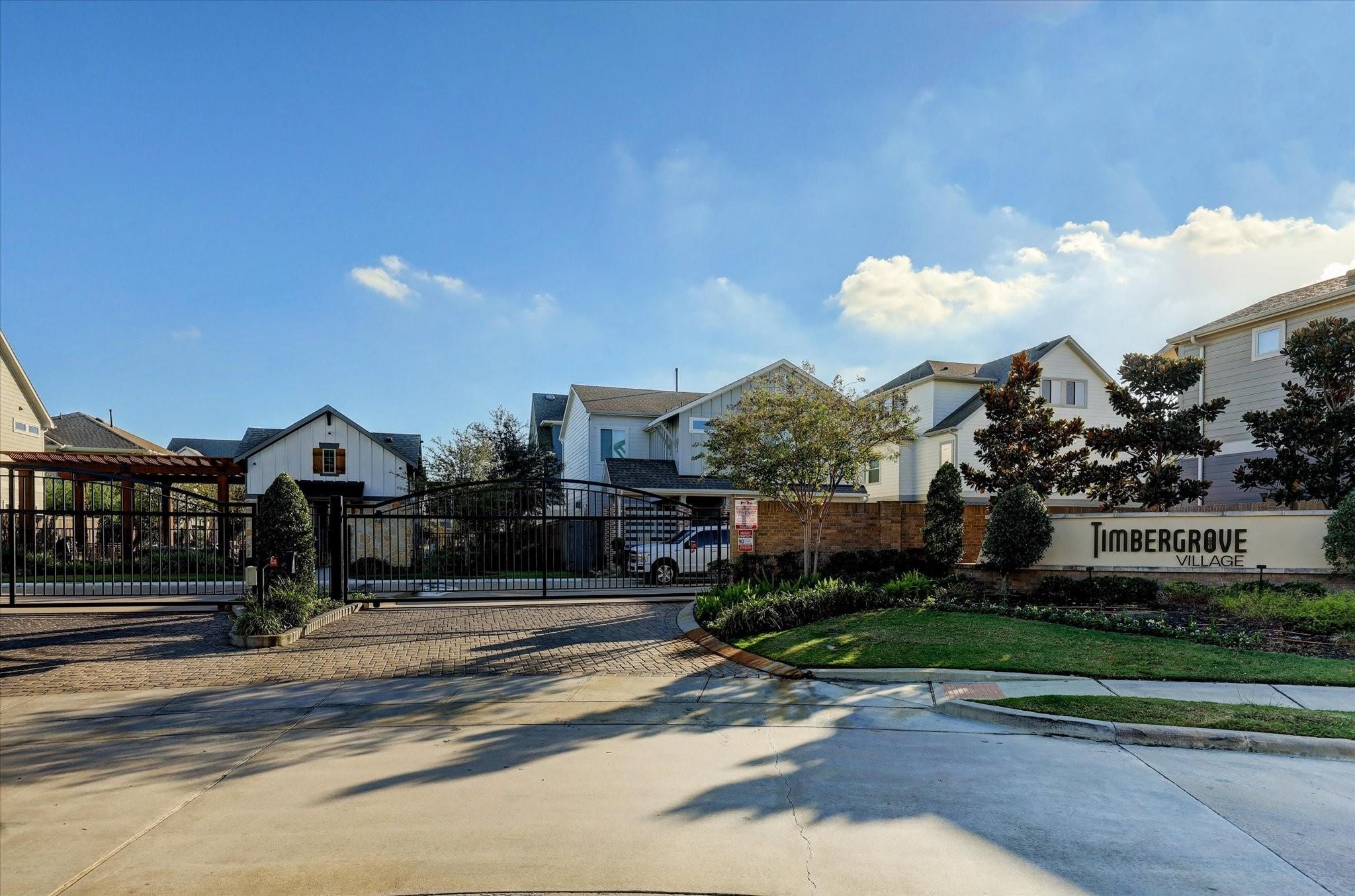 2512 Swang Pl. Houston, TX 77008 - Photo 45 of 46 Discover your dream home in this charming gated community with a welcoming neighborhood ambiance.