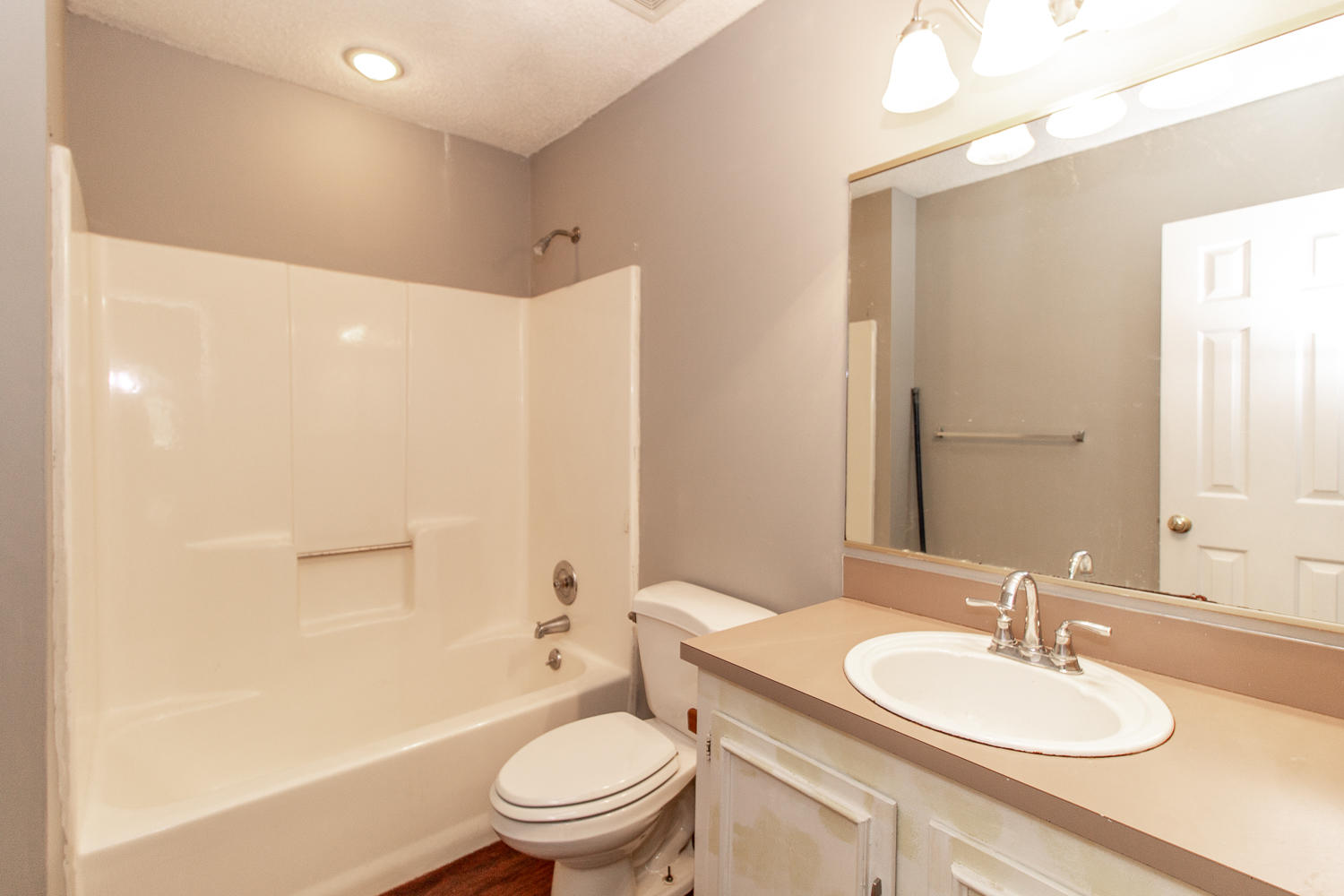 103 Tomahawk Drive Summerville, SC 29486 - Photo 13 of 18 IMG_2276