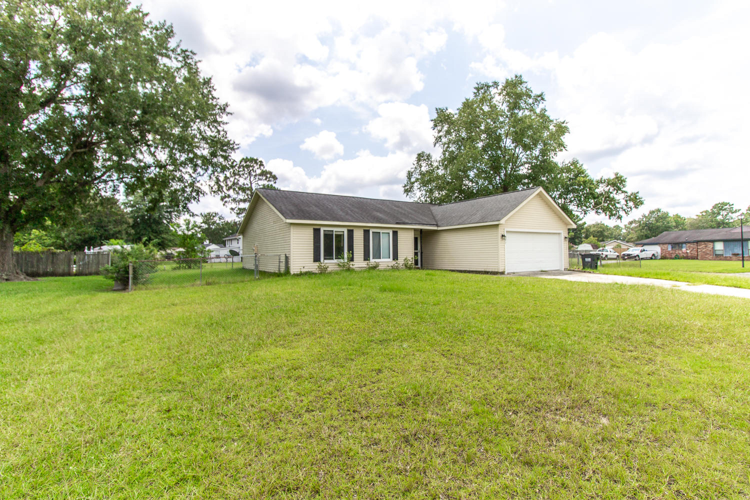 103 Tomahawk Drive Summerville, SC 29486 - Photo 18 of 18 IMG_2283