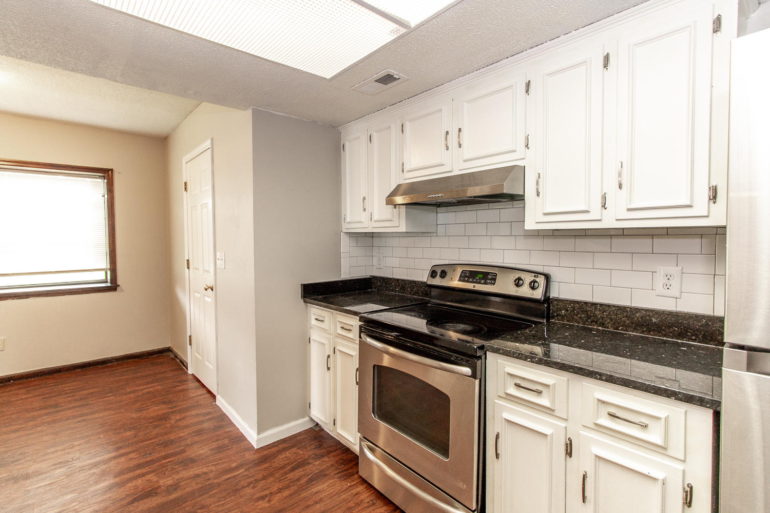 103 Tomahawk Drive Summerville, SC 29486 - Photo 8 of 18 IMG_2271