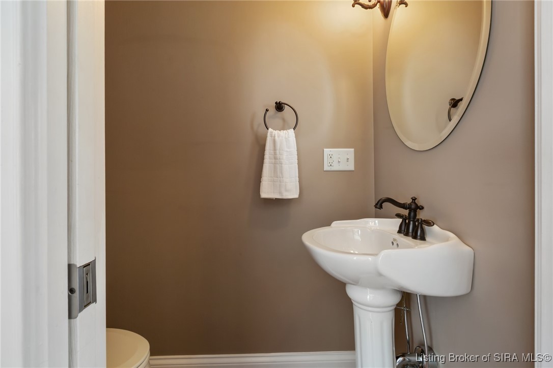 6201 Cherry Grove Court Georgetown, IN 47122 - Photo 27 of 87