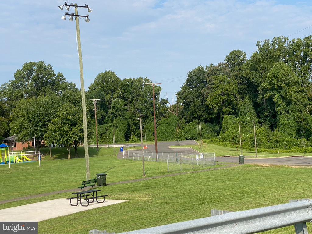 1208 Brooke Road Capitol Heights, MD 20743 - Photo 35 of 51