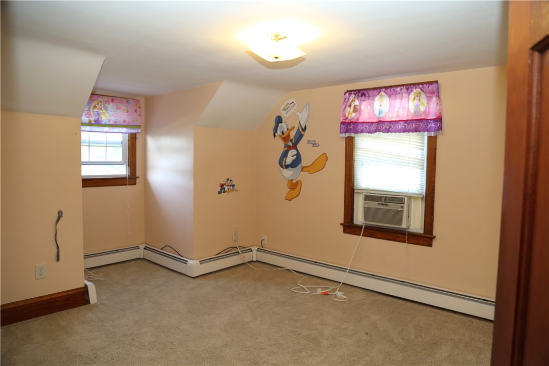49 Scarborough Road Pawtucket, RI 02861 - Photo 14 of 21 Gallery Image 14