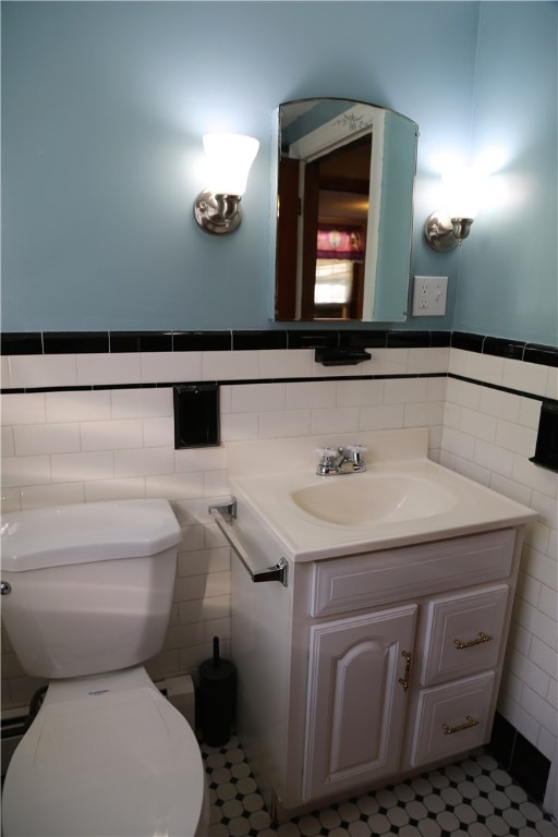 49 Scarborough Road Pawtucket, RI 02861 - Photo 17 of 21 Gallery Image 17
