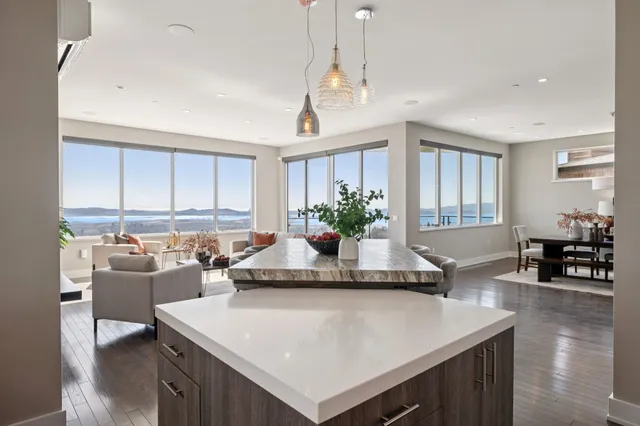 $2,798,000 | 25 Diablo Drive, Oakland, CA 94611