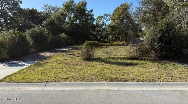 $75,000 | 161 Pine Street, Biloxi, MS 39530