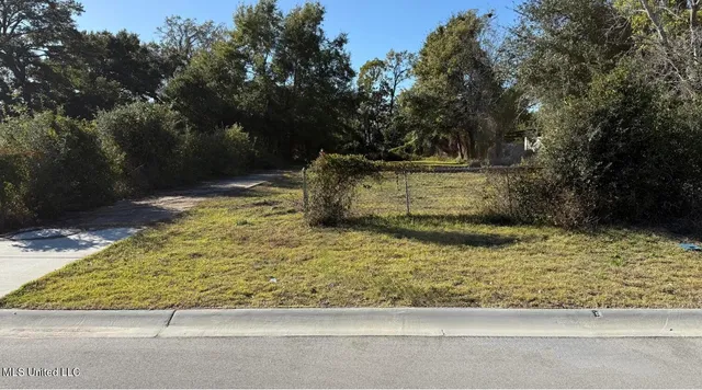 $75,000 | 161 Pine Street, Biloxi, MS 39530