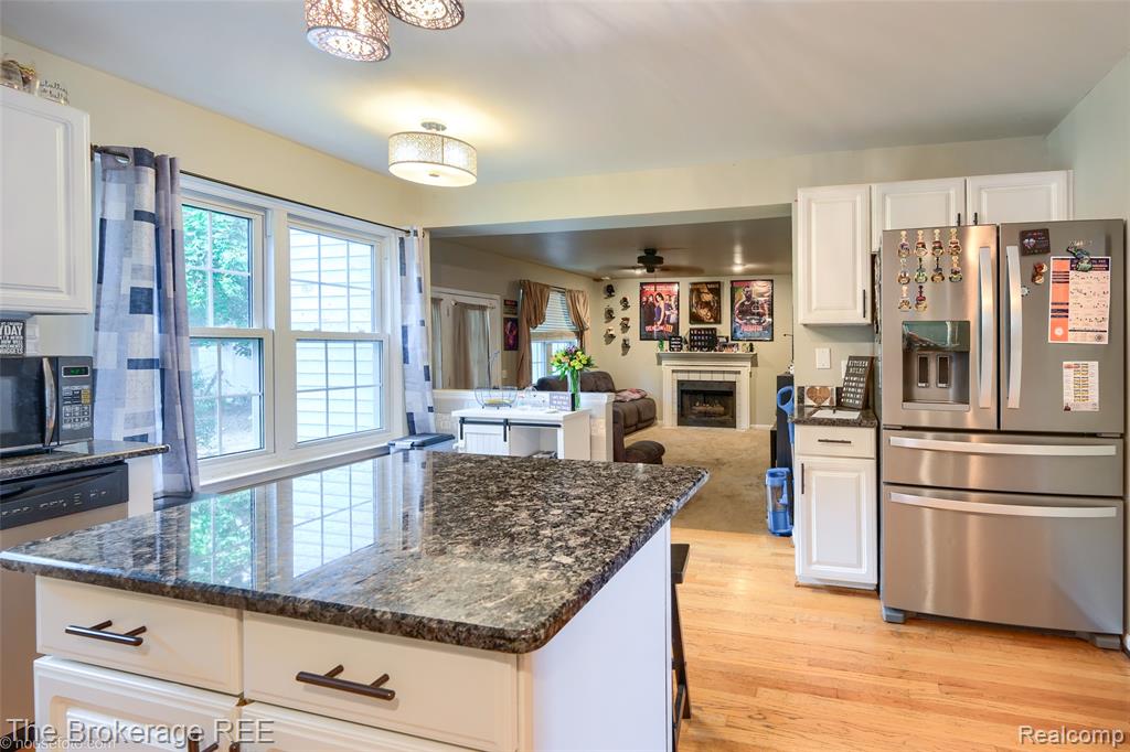 765 3rd Street Fenton, MI 48430 - Photo 11 of 49 Gallery Image 11