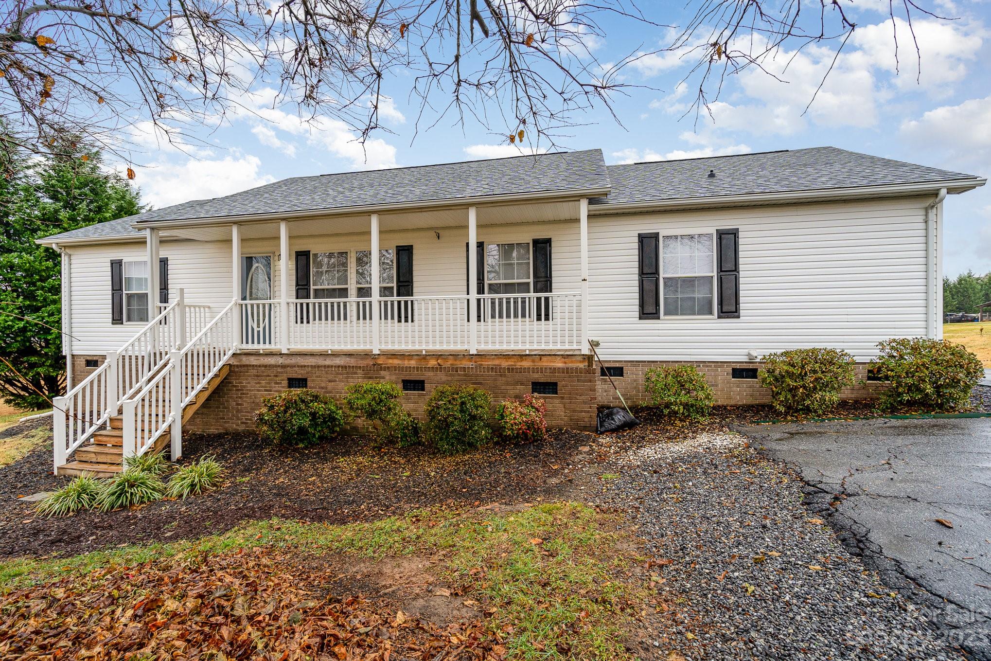 1157 Shiloh Road Claremont, NC 28610 - Photo 2 of 34 Gallery Image 2