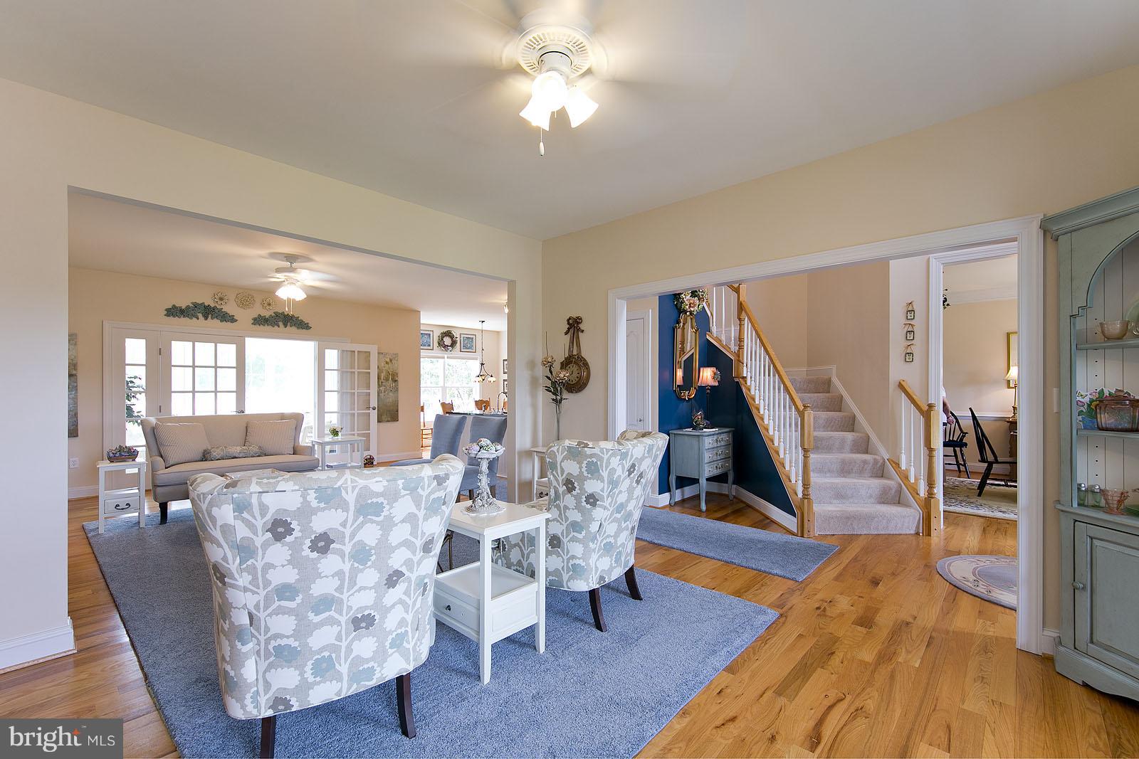 1650 Whitacre Road Gore, VA 22637 - Photo 5 of 30 Living Room
