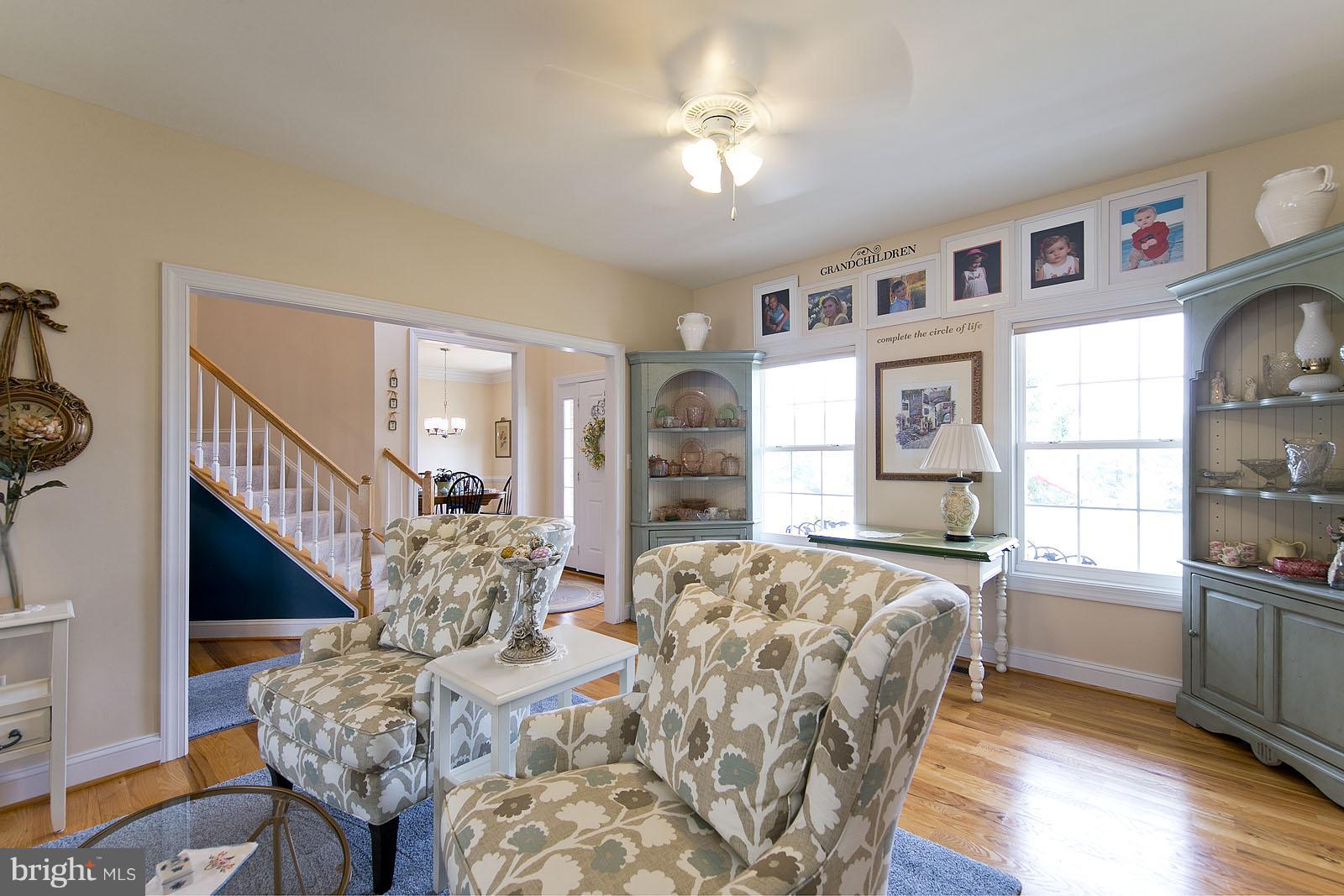 1650 Whitacre Road Gore, VA 22637 - Photo 6 of 30 Living Room