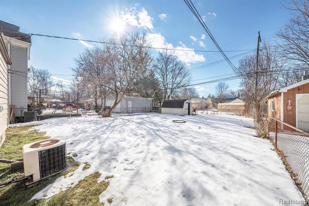 4448 Howe Road Wayne, MI 48184 - Photo 23 of 25