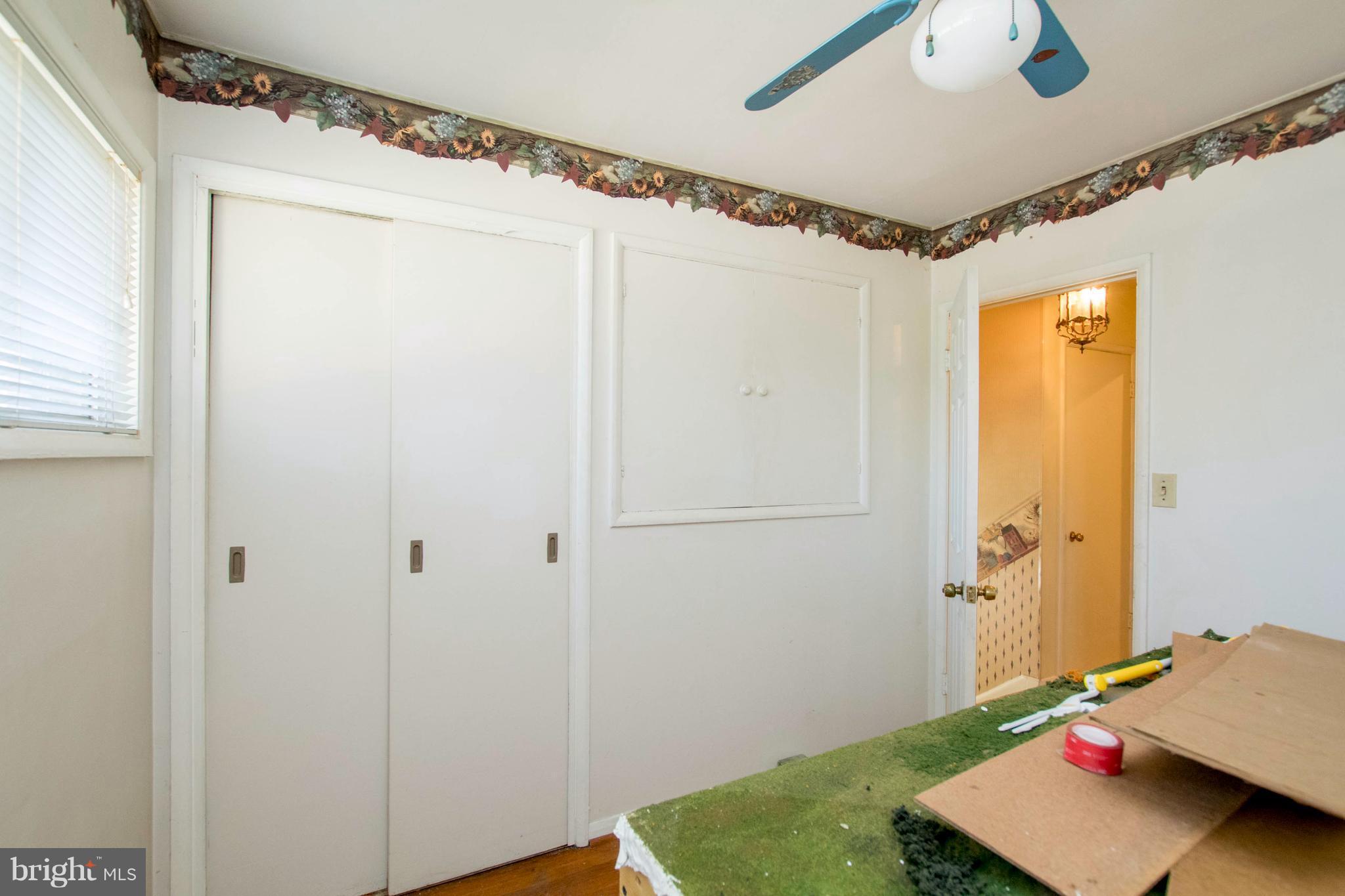 6009 Johnnycake Road Baltimore, MD 21228 - Photo 11 of 27