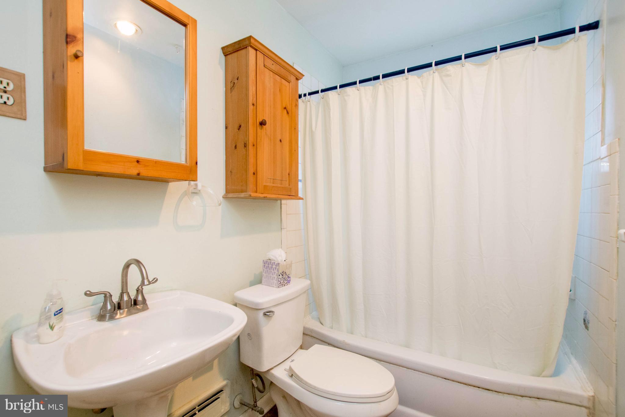 6009 Johnnycake Road Baltimore, MD 21228 - Photo 12 of 27