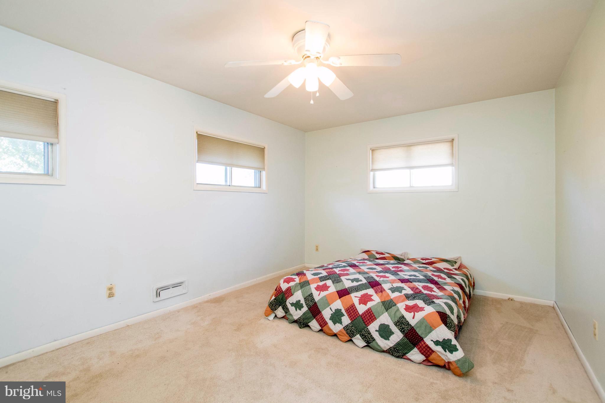 6009 Johnnycake Road Baltimore, MD 21228 - Photo 13 of 27