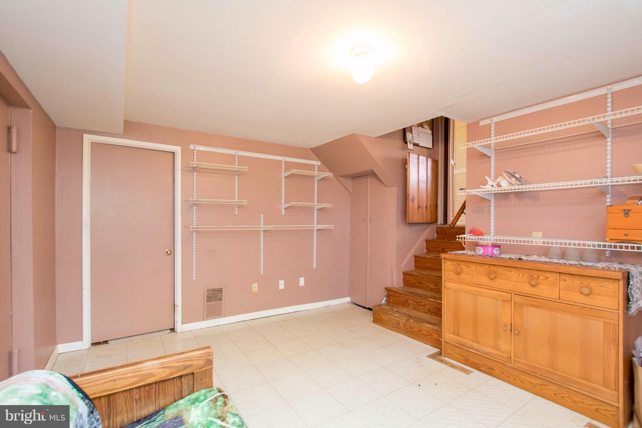 6009 Johnnycake Road Baltimore, MD 21228 - Photo 19 of 27