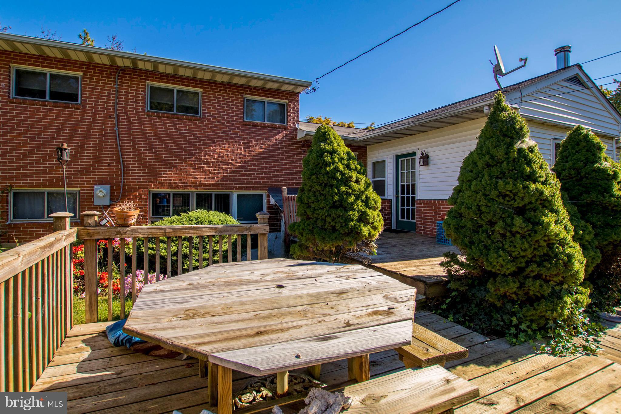 6009 Johnnycake Road Baltimore, MD 21228 - Photo 26 of 27