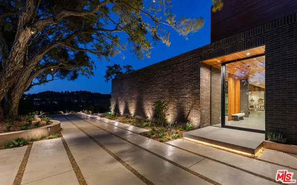 $110,000 | 9705 Oak Pass Road, Beverly Hills, CA 90210