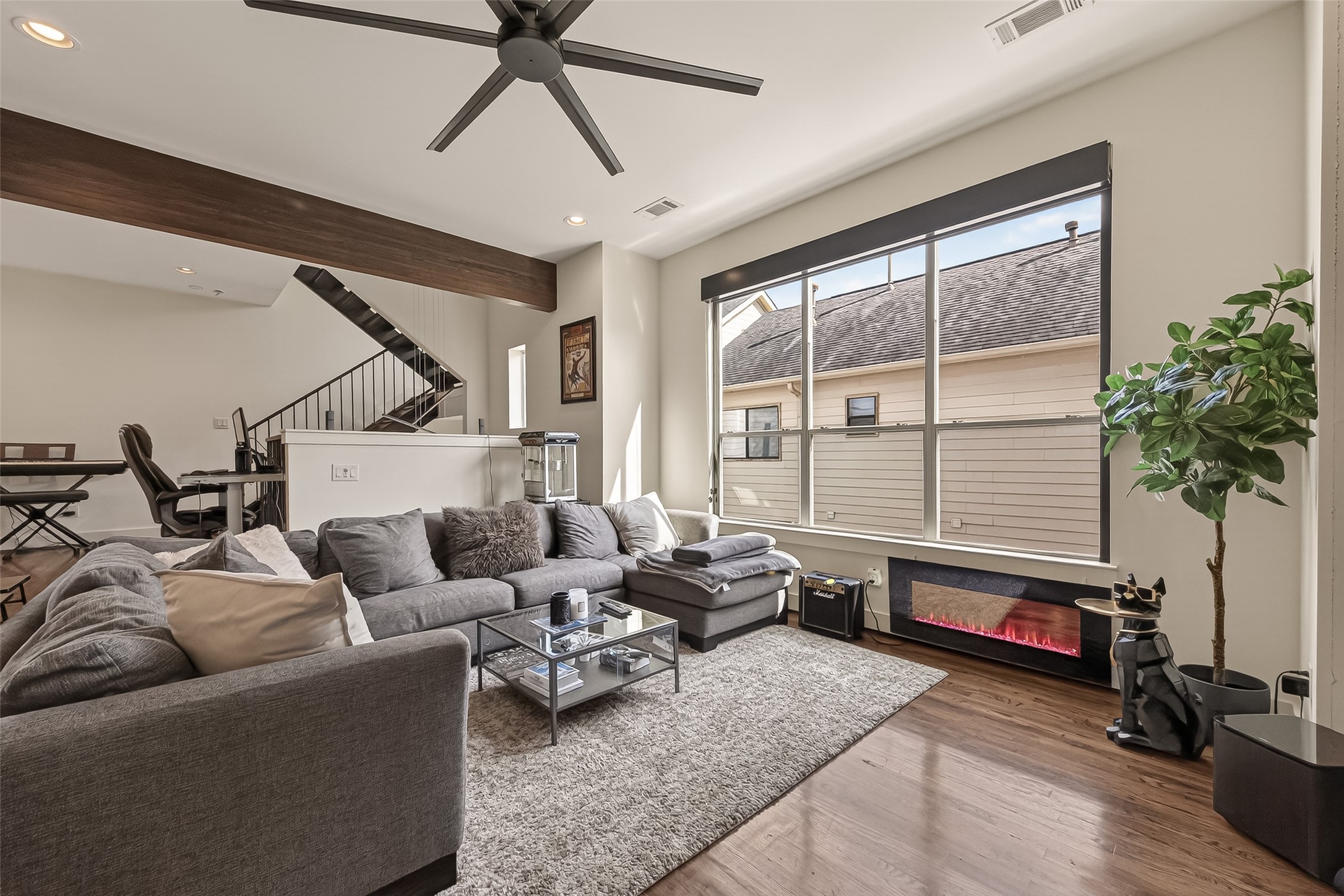 4418 Koehler Street, Unit C Houston, TX 77007 - Photo 7 of 39