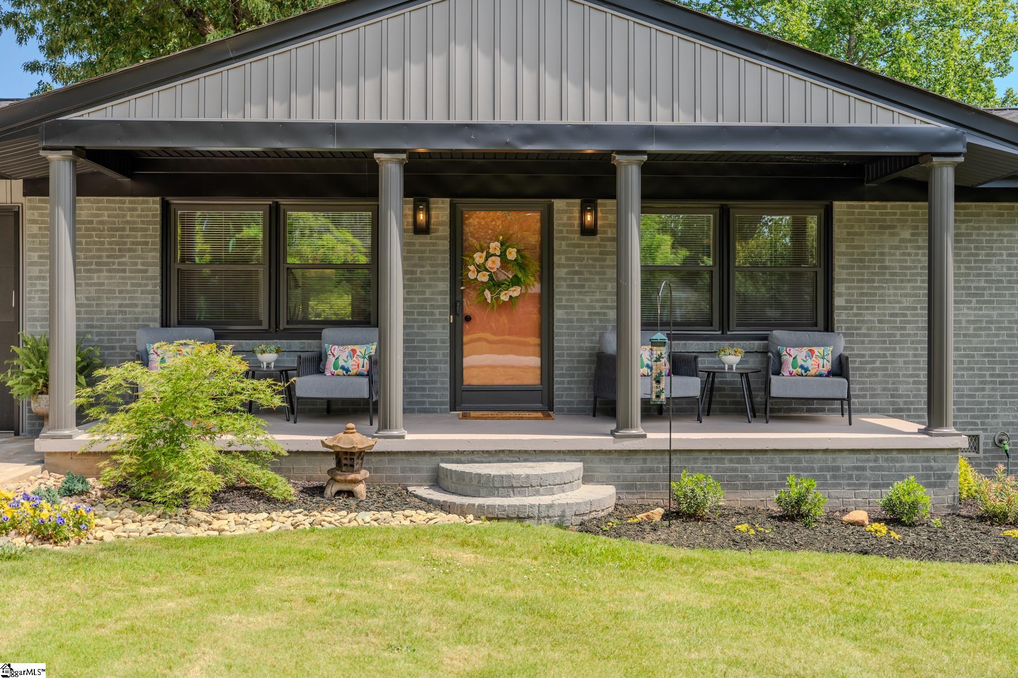 201 Carolyn Road Easley, SC 29642 - Photo 2 of 34