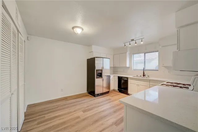 $1,150 | 6749 West Charleston Boulevard, Unit 2, Las Vegas, NV 89146