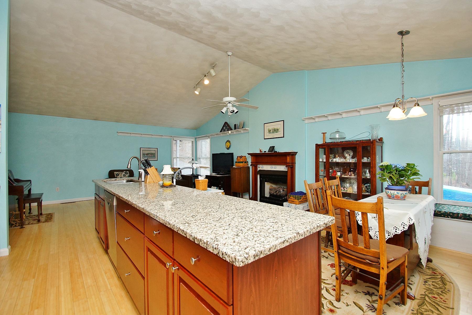 204 Pine Ridge Road Hardy, VA 24101 - Photo 14 of 43 DSC00438
