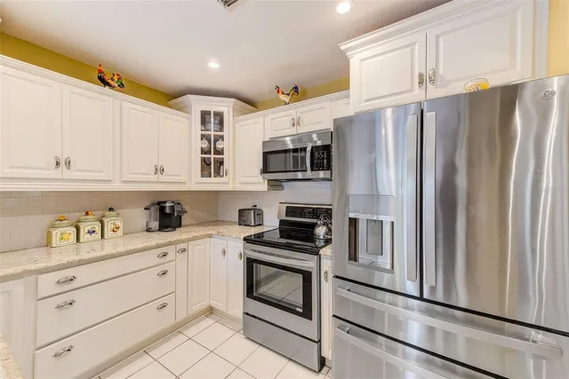 $334,982 | 2728 Bentley Drive, Palm Harbor, FL 34684