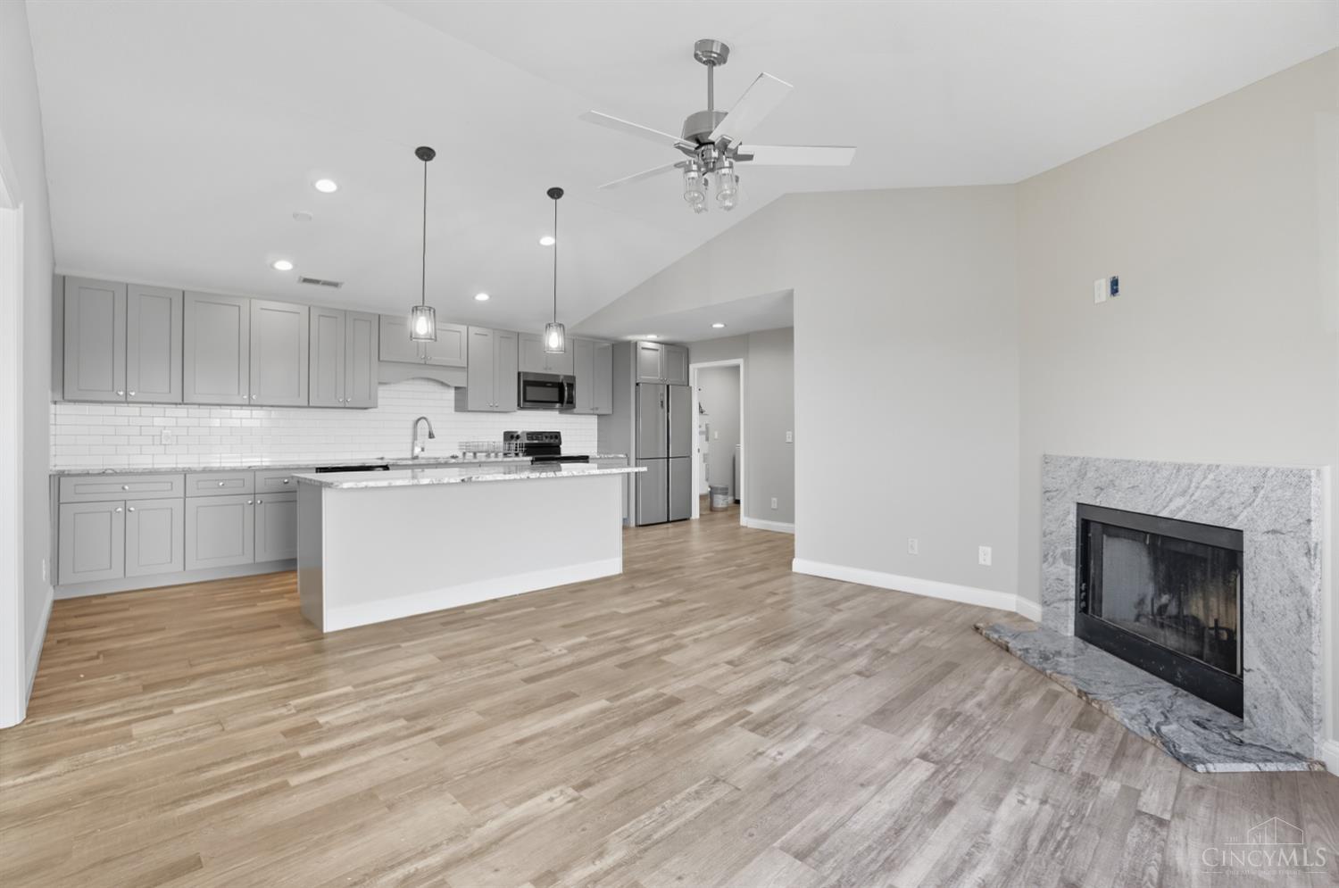 11565 Regency Square Court, Unit 9 Cincinnati, OH 45231 - Photo 5 of 20