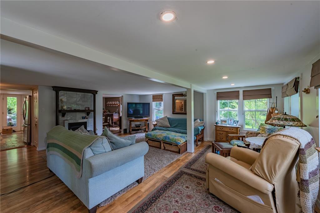 3280 Township Road North Huntingdon, PA 15642 - Photo 3 of 25 Gallery Image 3