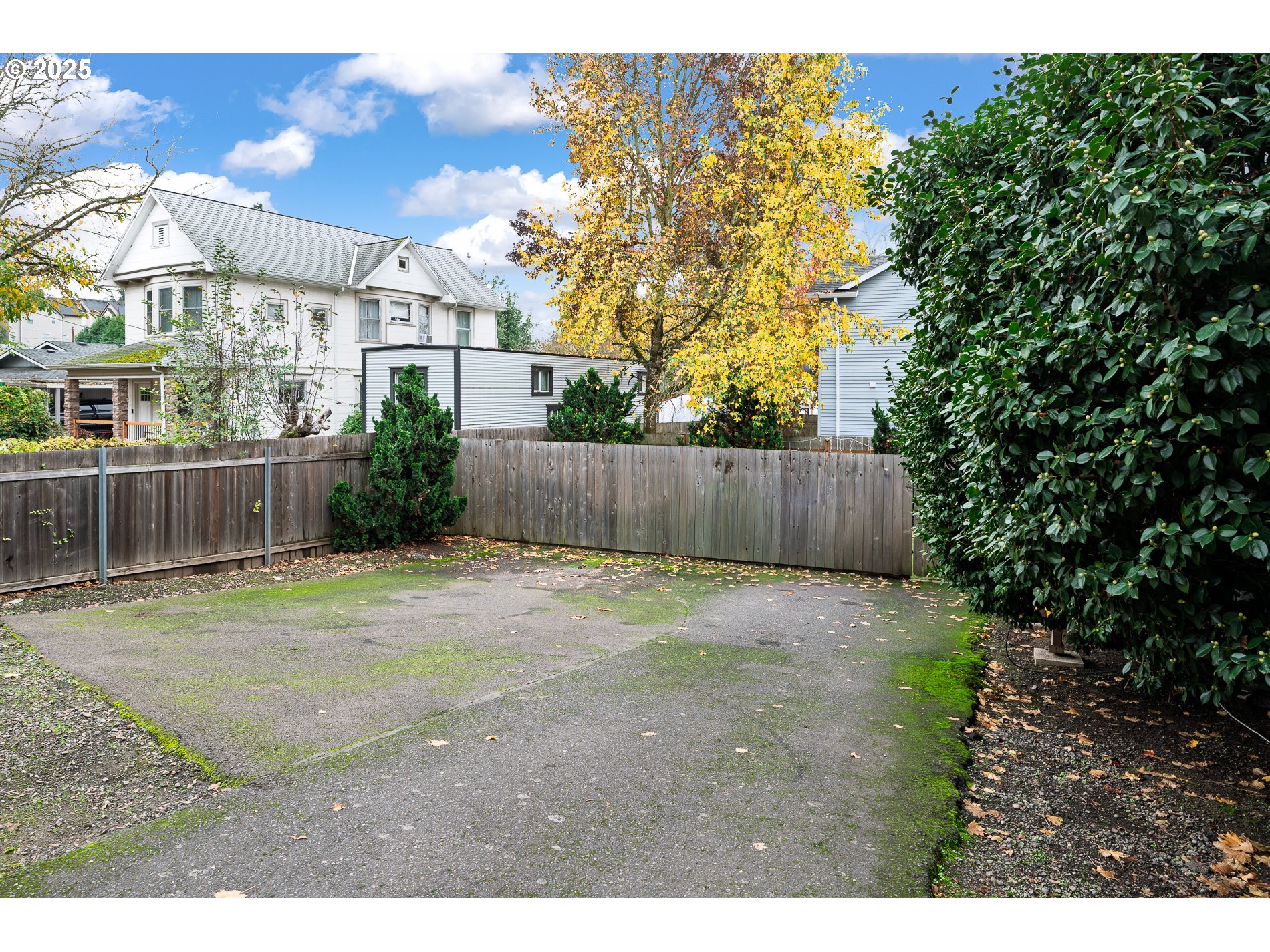 2837 Southeast 90th Place Portland, OR 97266 - Photo 33 of 40 a view of outdoor space and yard