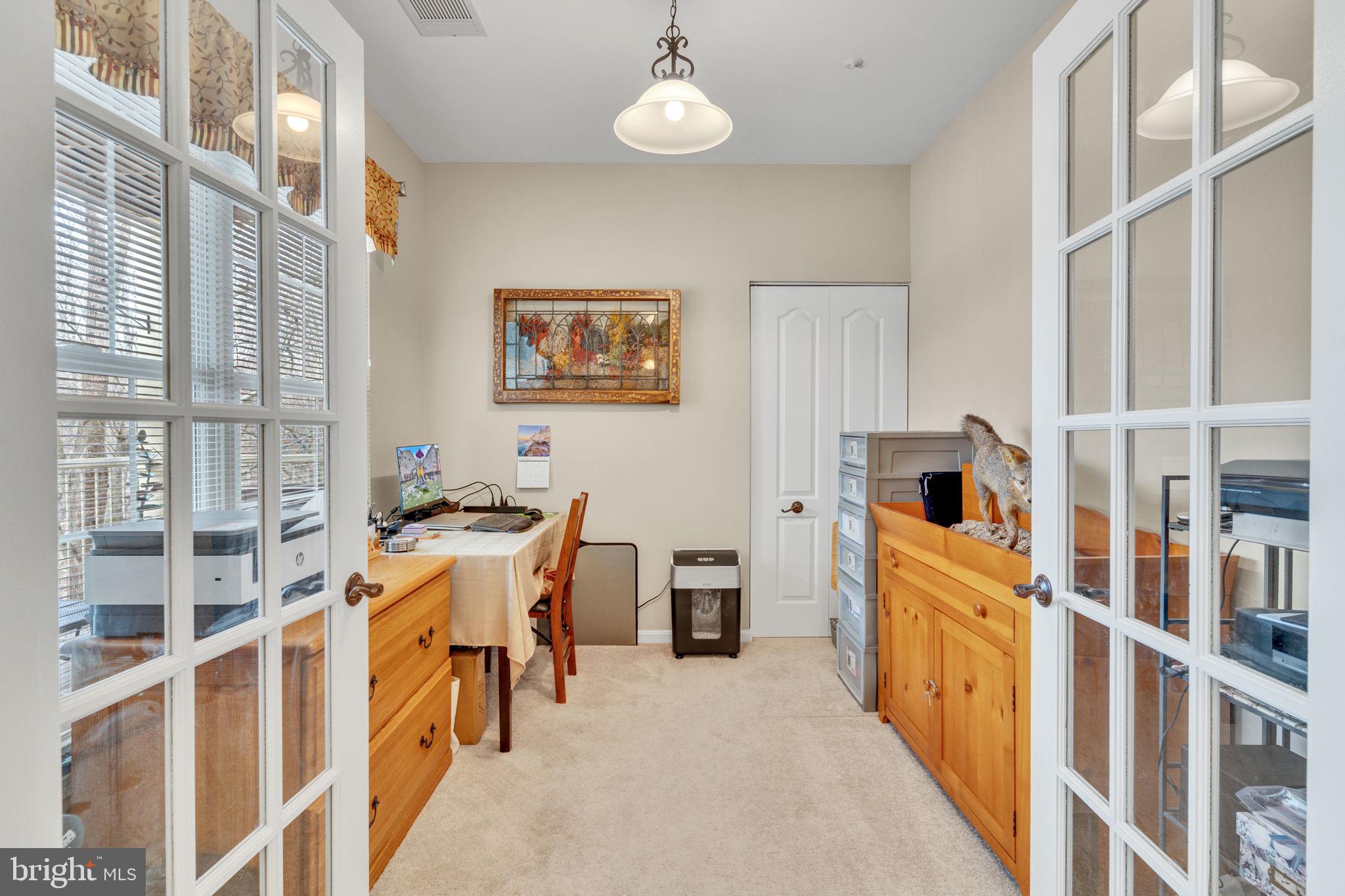 7706 Haynes Point Way, Unit 8F Alexandria, VA 22315 - Photo 25 of 36