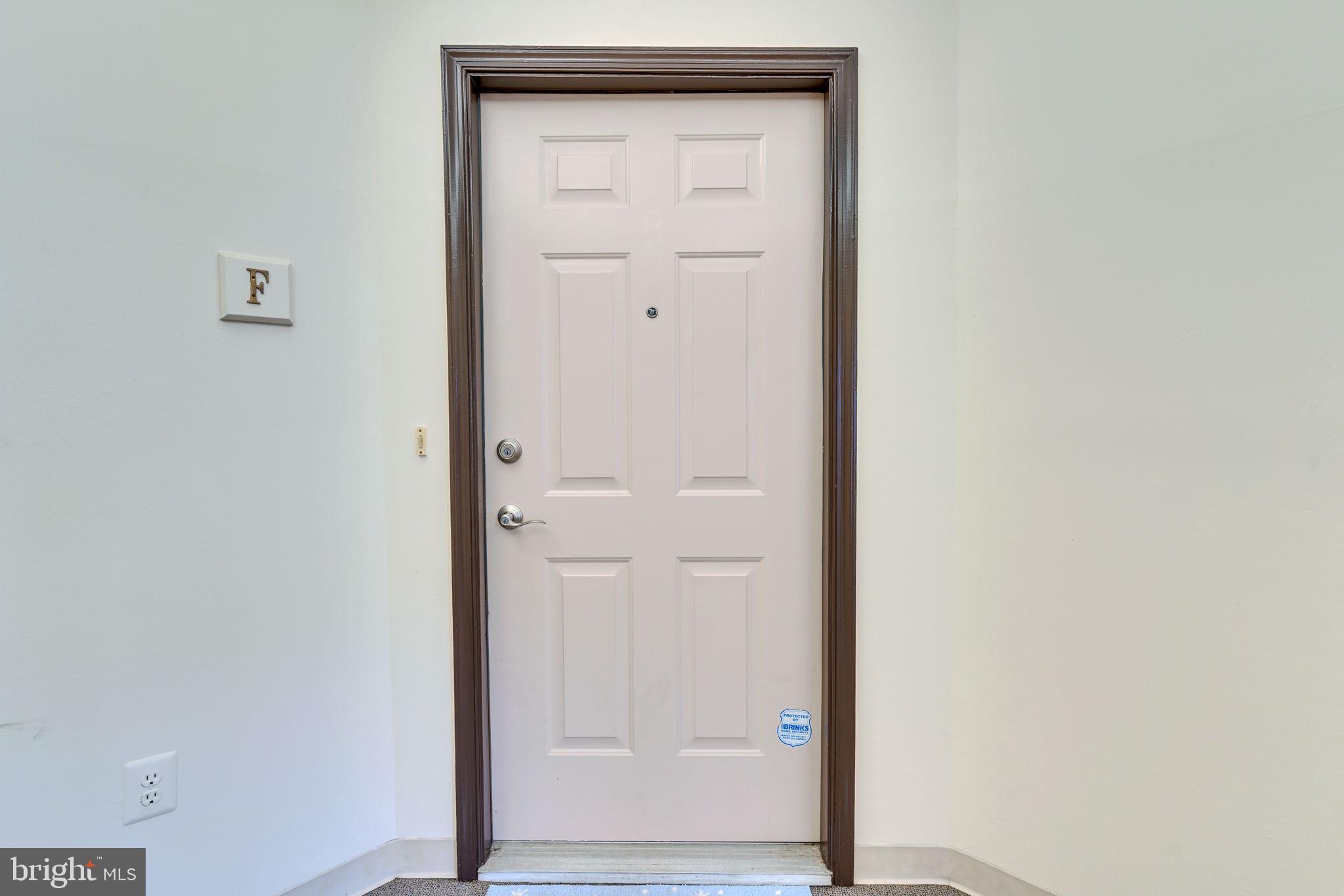 7706 Haynes Point Way, Unit 8F Alexandria, VA 22315 - Photo 30 of 36 a view of a hallway