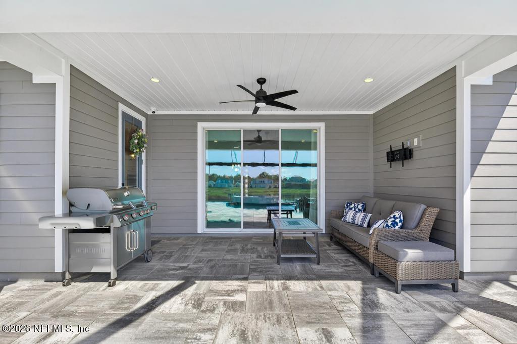 240 Ranch Land Circle St. Johns, FL 32259 - Photo 57 of 117 a living room with furniture and a window
