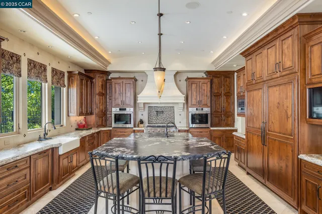 $12,300,000 | 940 Eagle Ridge Drive, Danville, CA 94506