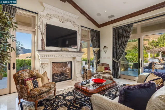 $12,300,000 | 940 Eagle Ridge Drive, Danville, CA 94506