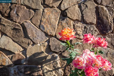 $12,300,000 | 940 Eagle Ridge Drive, Danville, CA 94506