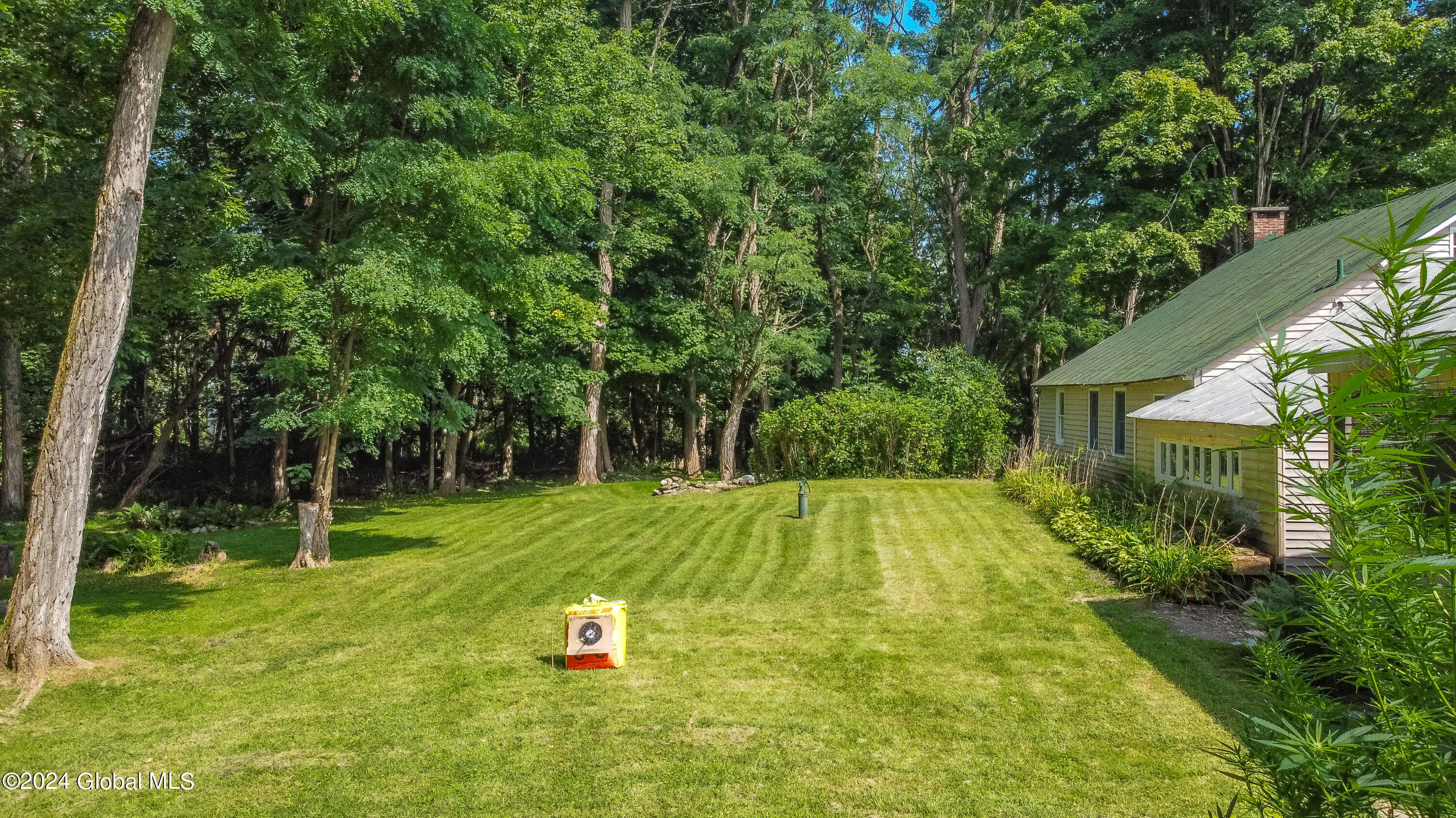 65 Kaydeross Avenue East, Unit WEST Saratoga Springs, NY 12866 - Photo 45 of 50 68-65 Kaydeross Ave W-20