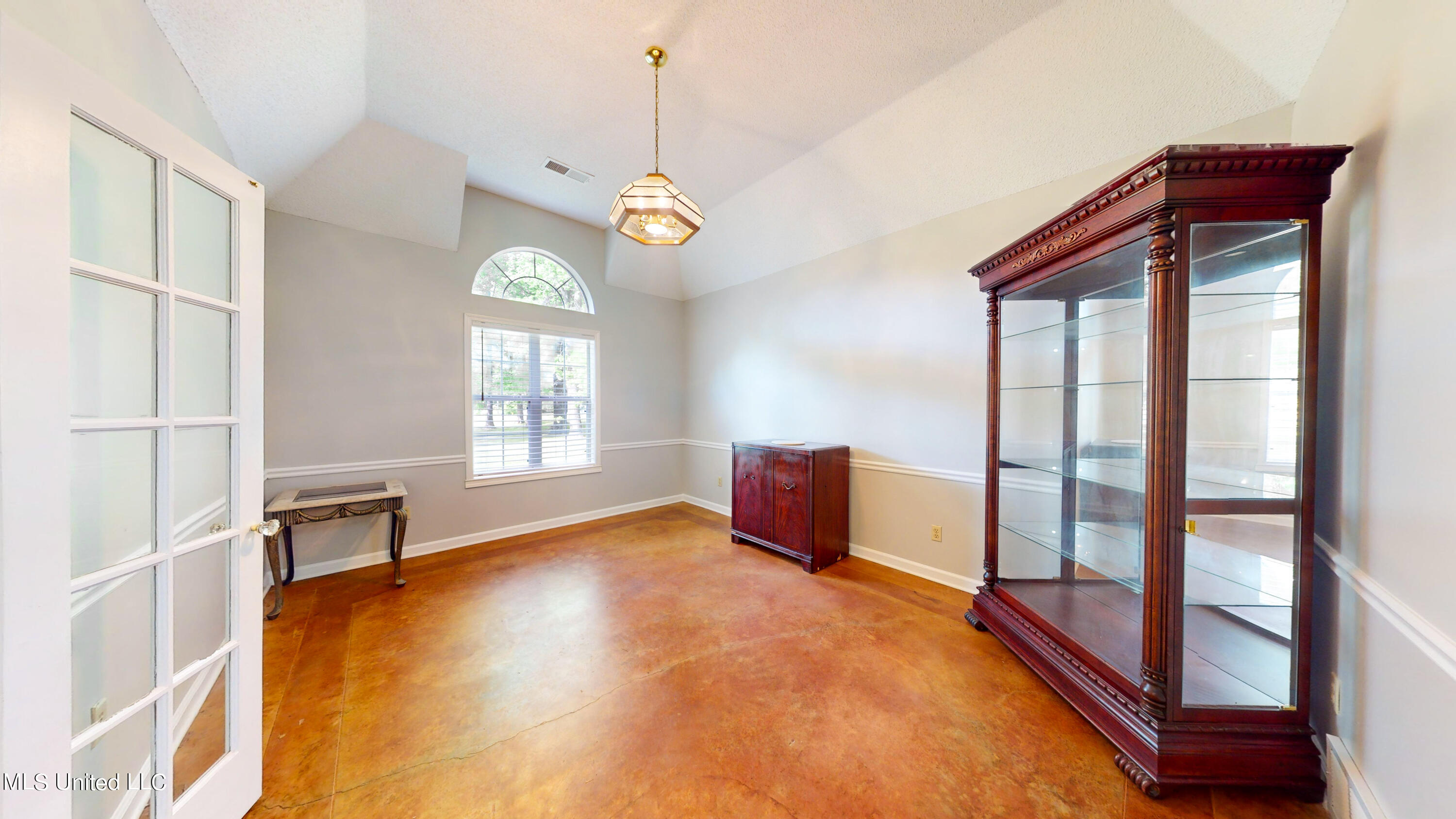 5295 Coleman Road Olive Branch, MS 38654 - Photo 14 of 41 formal dining