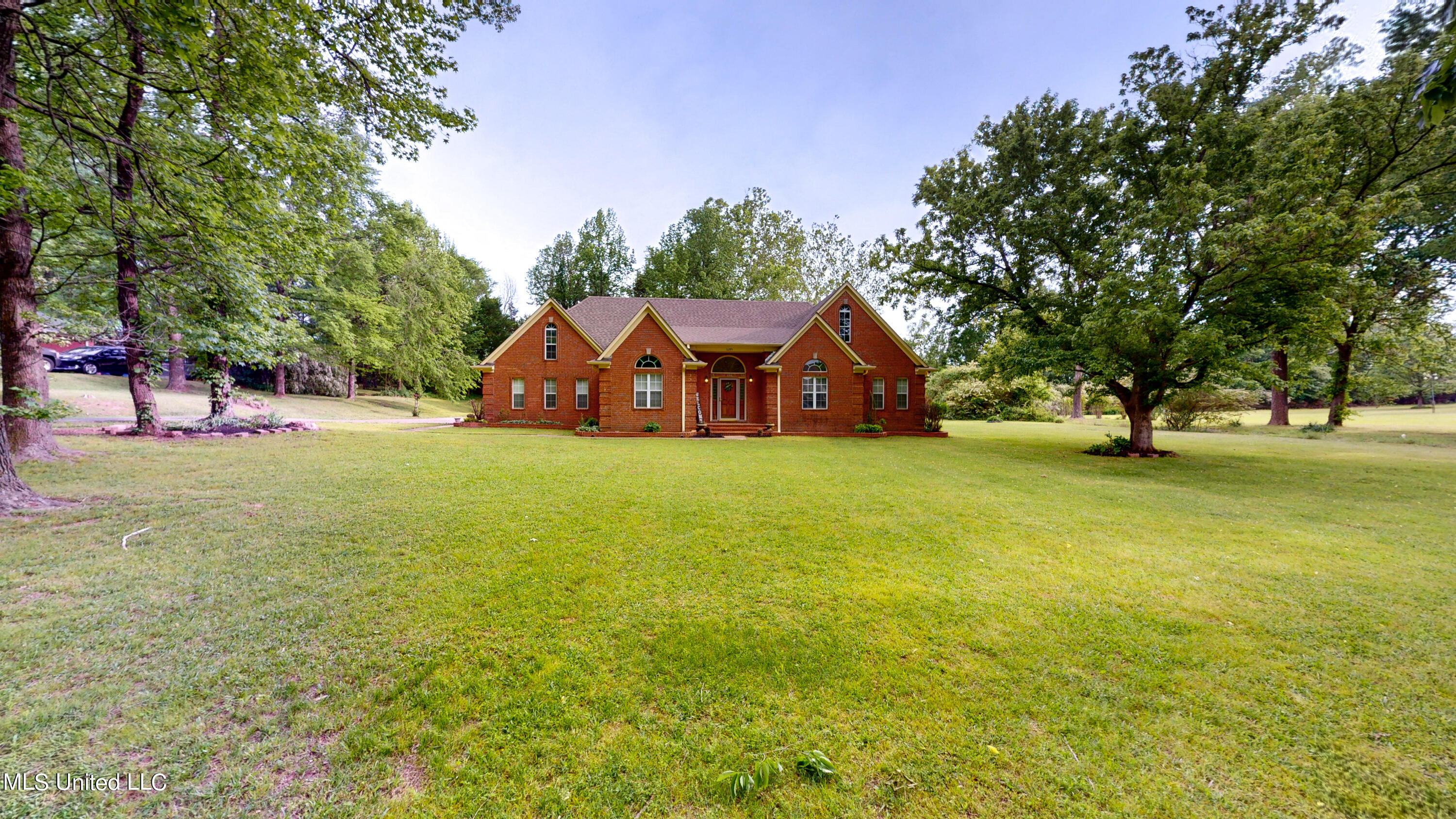5295 Coleman Road Olive Branch, MS 38654 - Photo 6 of 41 front exterior