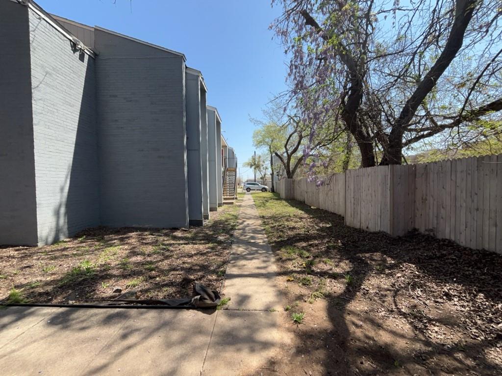 219 Fry Street, Unit 11 Denton, TX 76201 - Photo 4 of 7