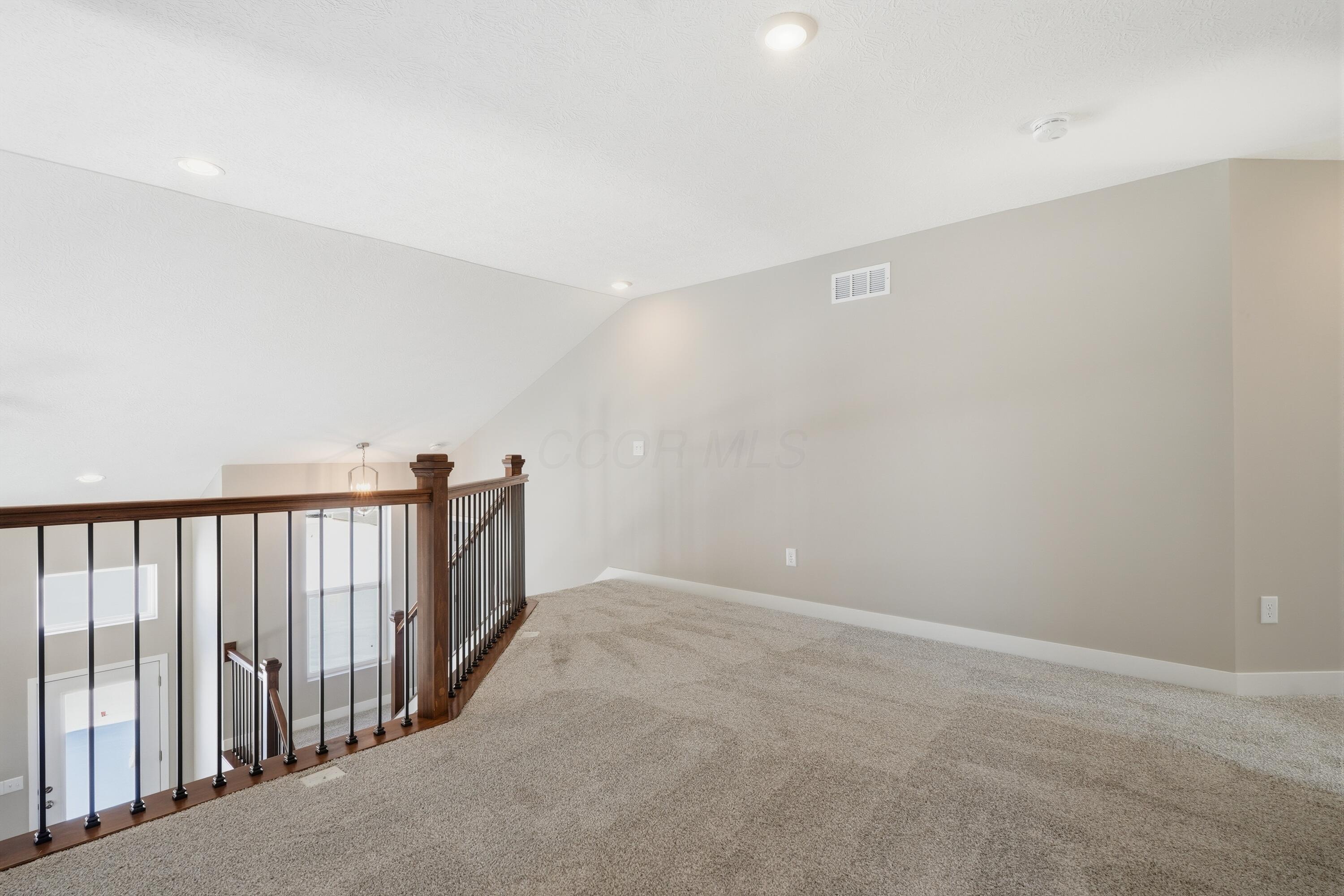 284 Olympic Loop Commercial Point, OH 43116 - Photo 27 of 44 Loft