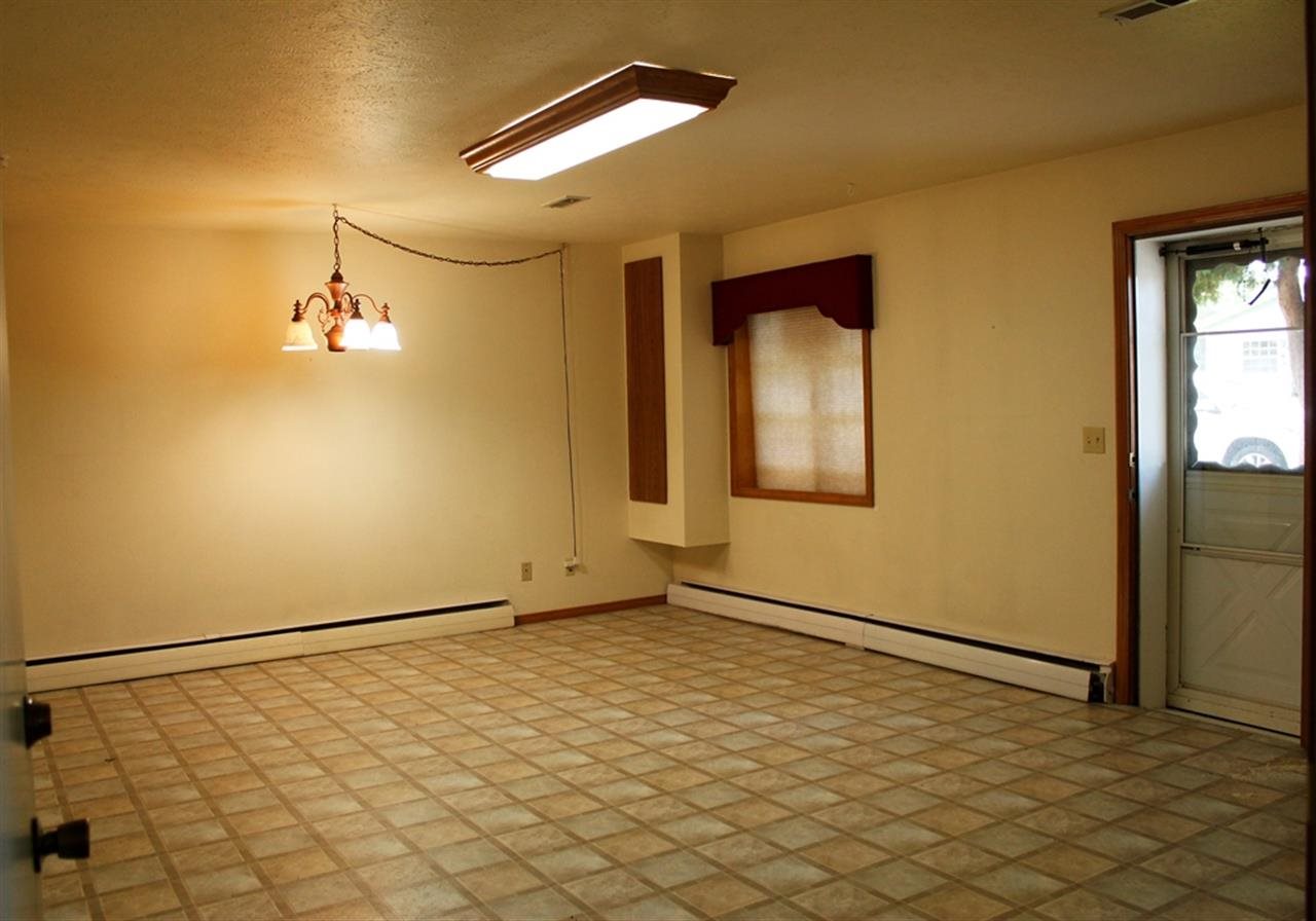 1204 South University Road Spokane Valley, WA 99206 - Photo 3 of 16 Gallery Image 3