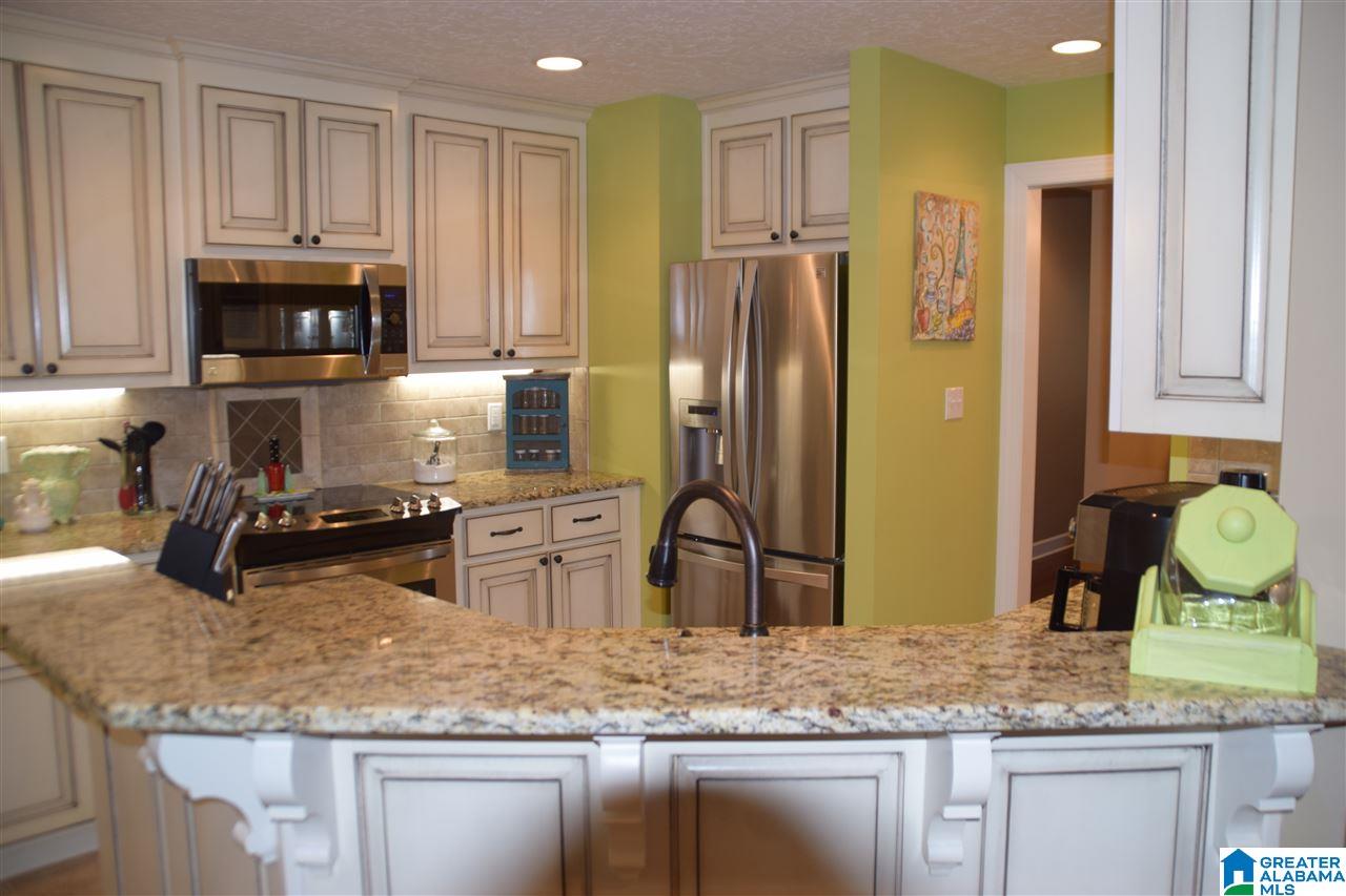 240 Creekside Circle Gadsden, AL 35901 - Photo 5 of 12