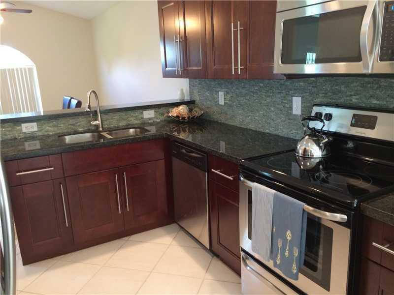 1773 Barnstable Road Wellington, FL 33414 - Photo 19 of 20 Kitchen3