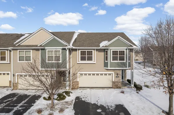 $345,000 | 3190 Frontier Drive, Woodbury, MN 55129