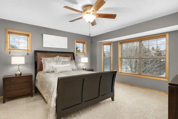 $345,000 | 3190 Frontier Drive, Woodbury, MN 55129