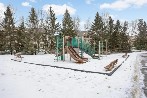 $345,000 | 3190 Frontier Drive, Woodbury, MN 55129