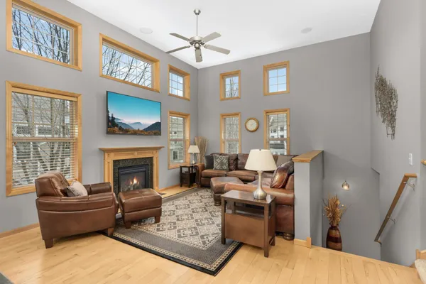 $345,000 | 3190 Frontier Drive, Woodbury, MN 55129