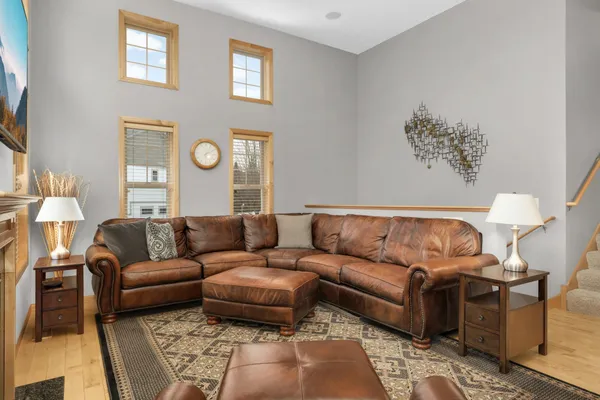 $345,000 | 3190 Frontier Drive, Woodbury, MN 55129